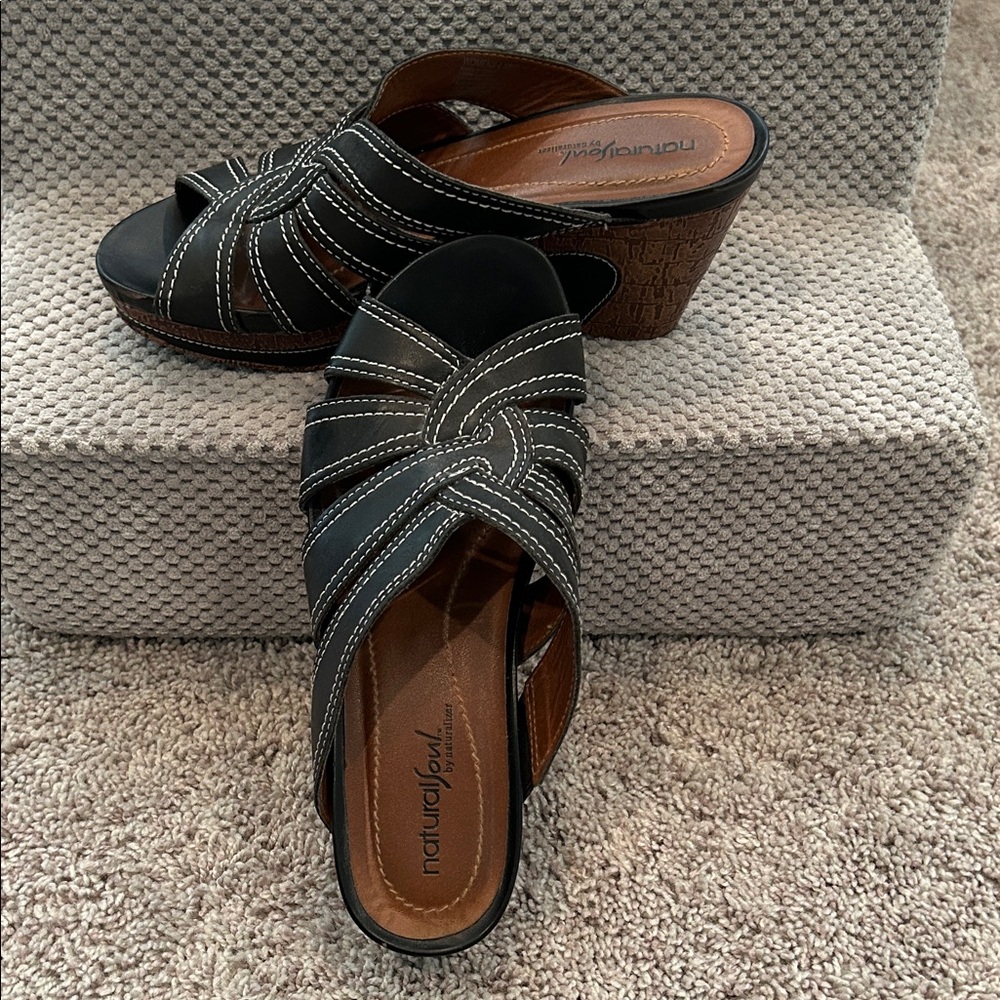 Womens Naturalizer Black Wedge Sandals size 8